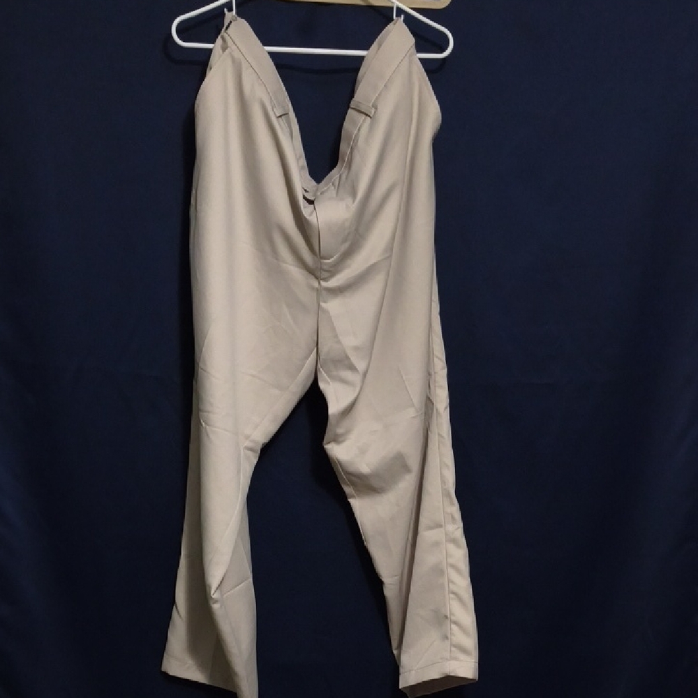 Men's Classic Tan Chinos